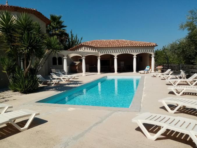 Villa Bienvenue A L Hacienda Magalas Exterior foto